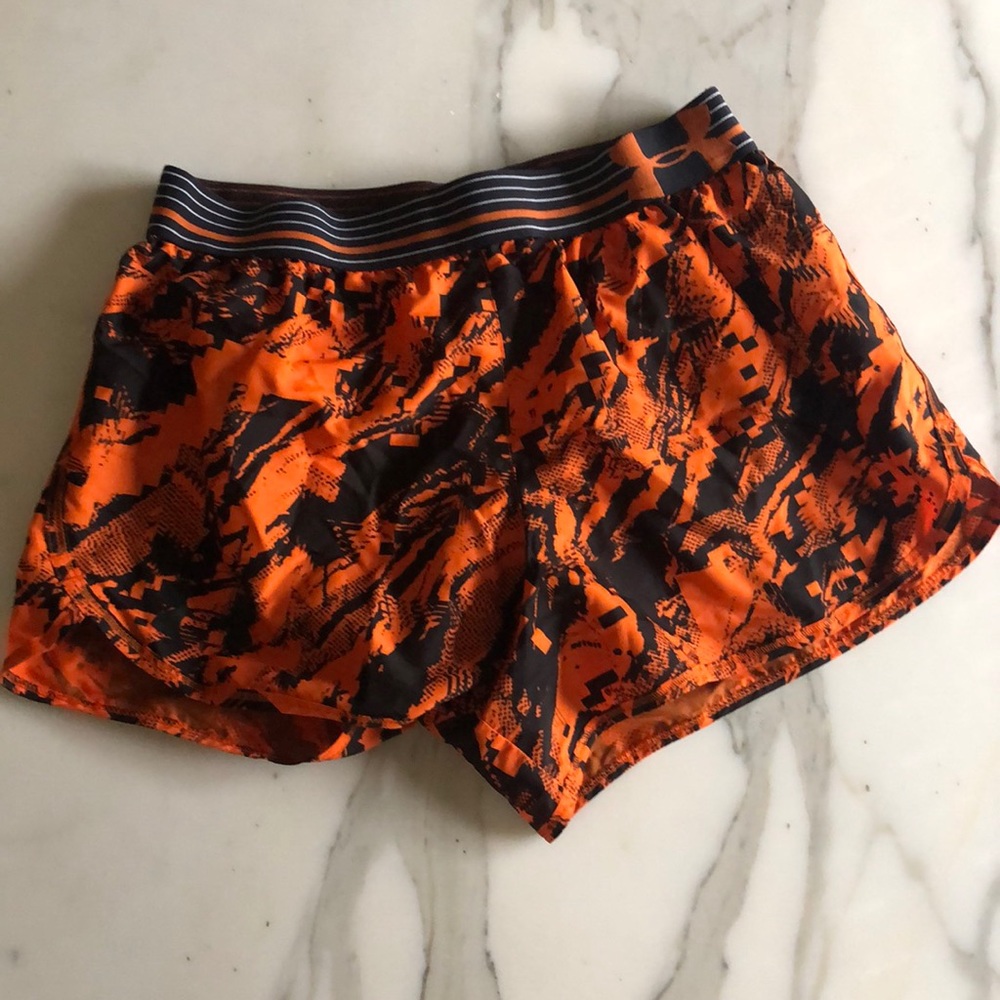 Under Armour 2.5 inseam shorts